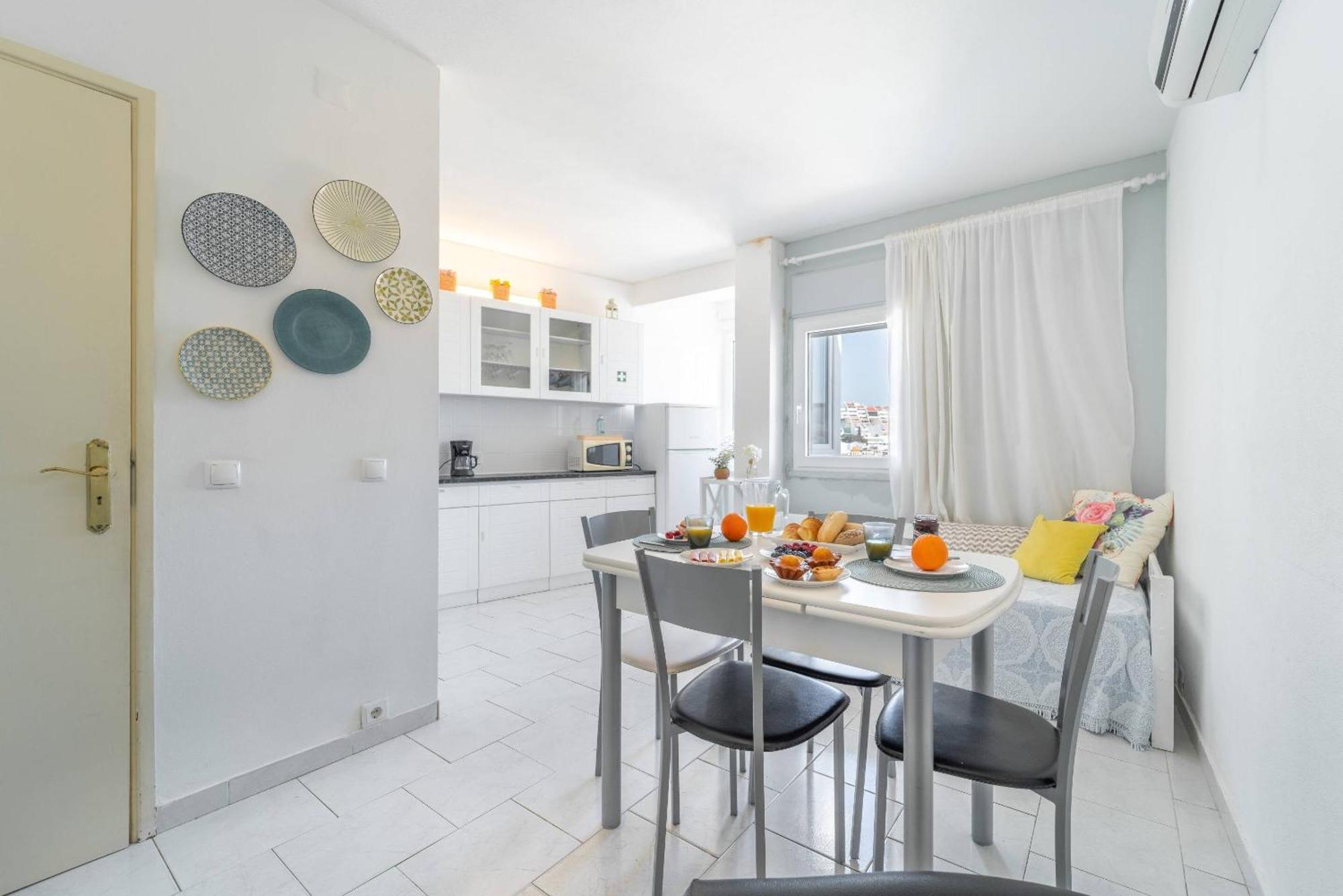 Lena'S Beach House By Hellovacations Albufeira Exterior foto